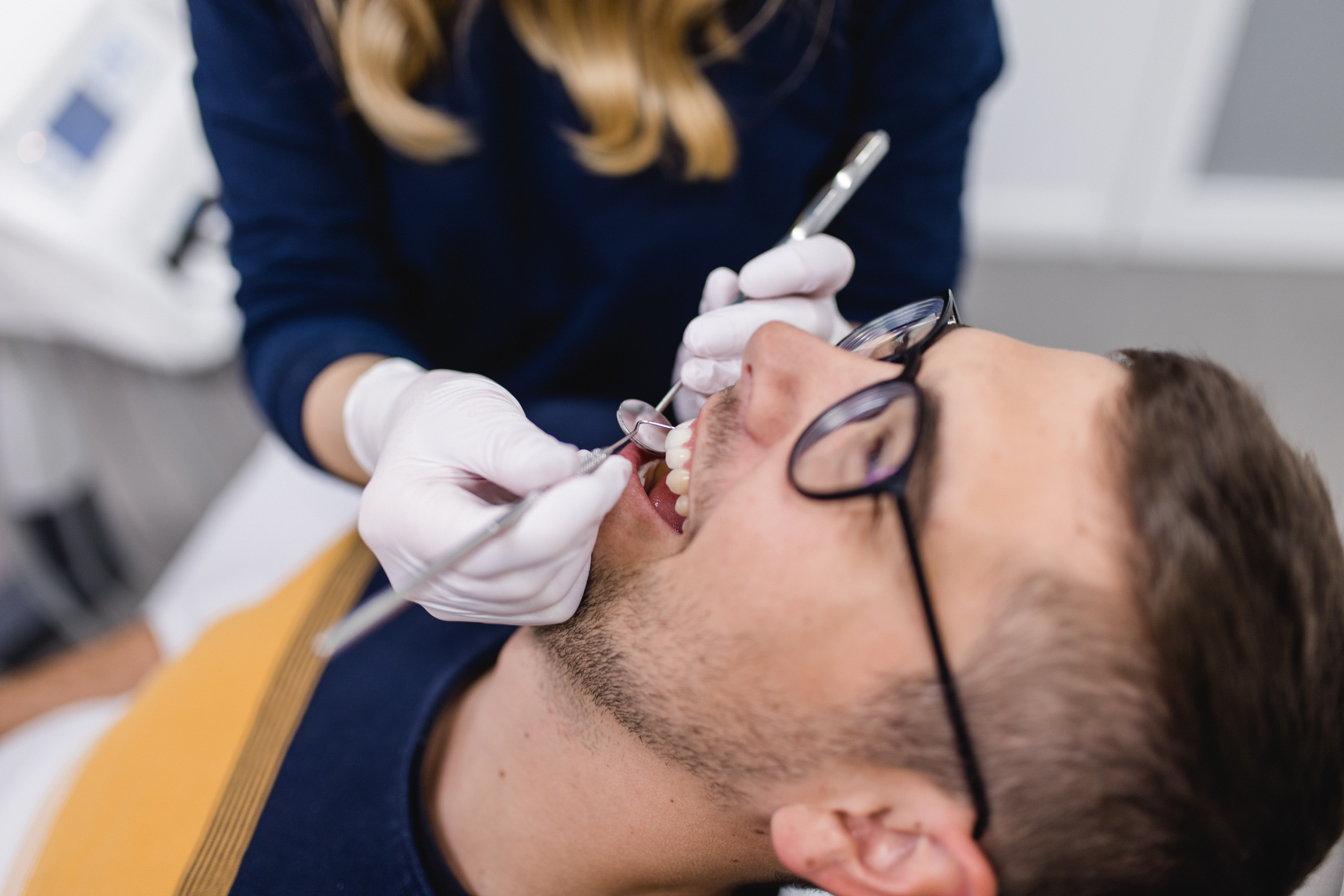 Großer, heller Behandlungsraum